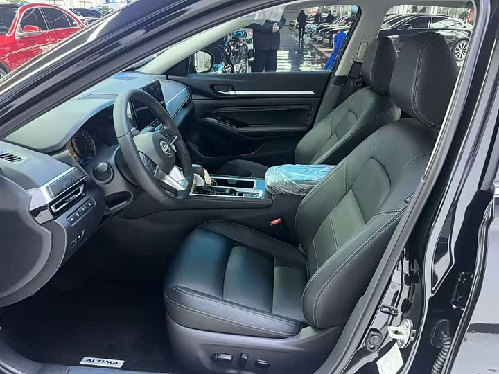 Фото 4 - Nissan Teana