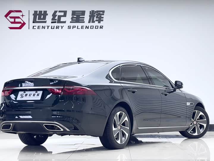 Фото 4 - Jaguar XF L