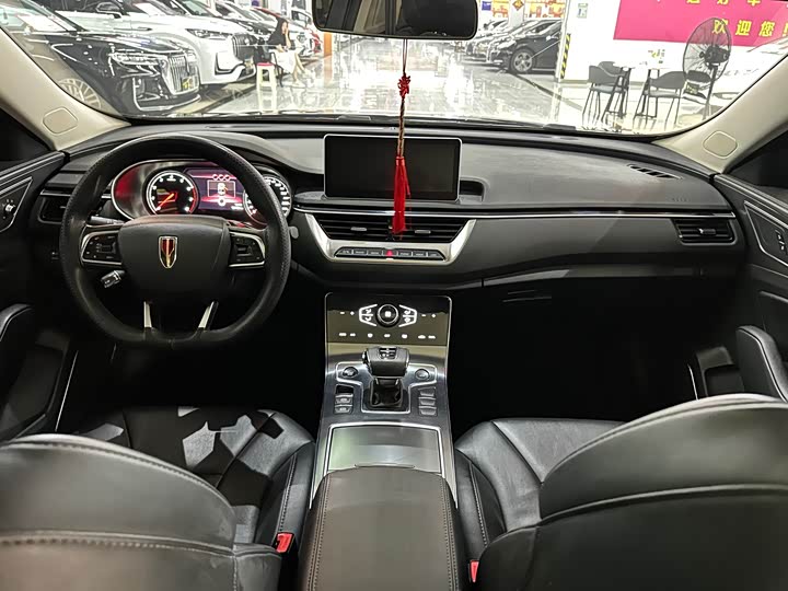 Фото 6 - Hongqi H5