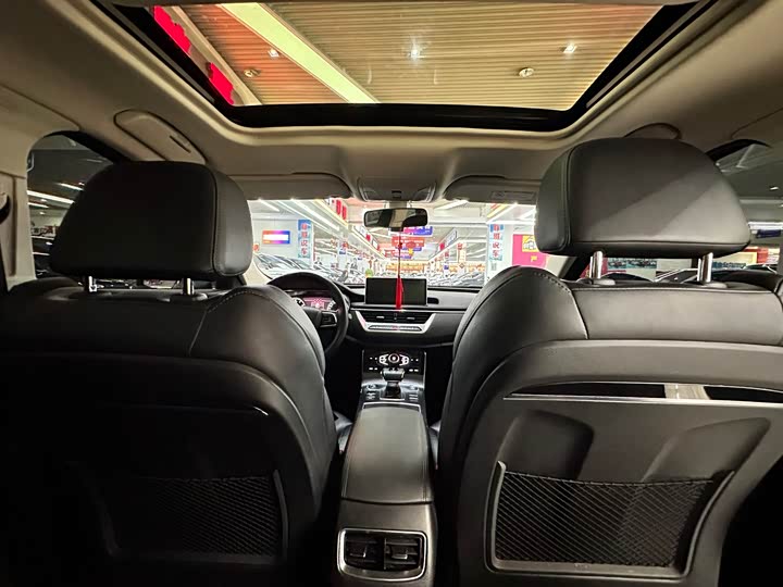 Фото 8 - Hongqi H5