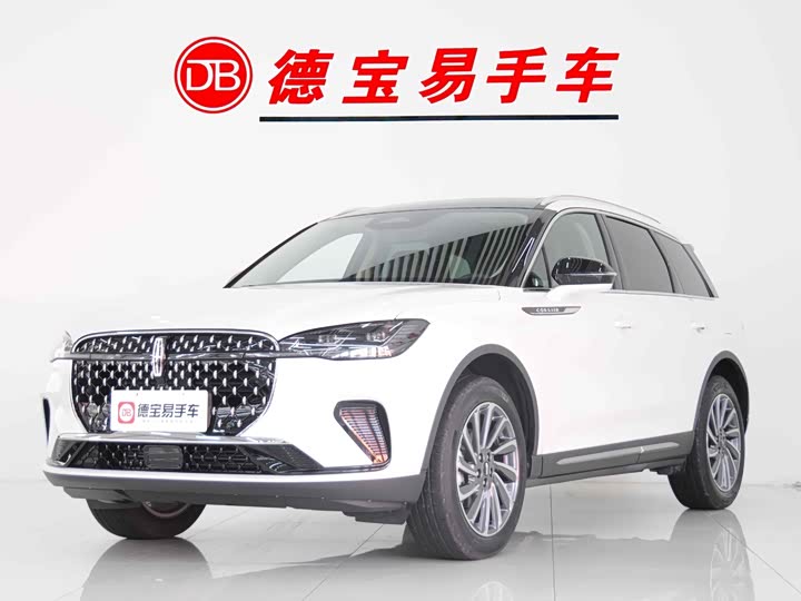 Фото 1 - Lincoln Corsair