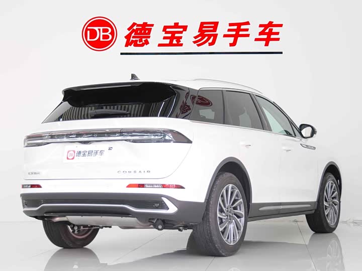 Фото 4 - Lincoln Corsair