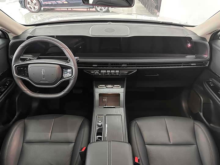 Фото 9 - Lincoln Corsair