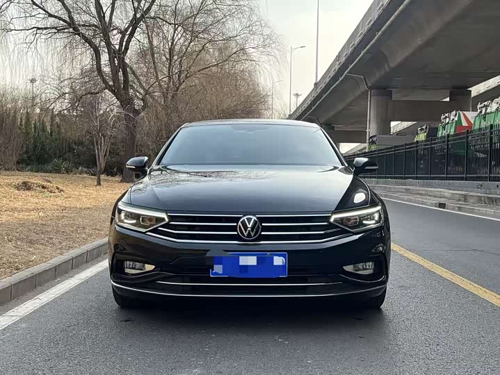 Фото 2 - Volkswagen Magotan
