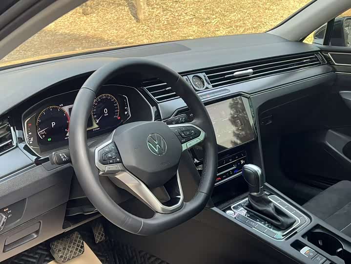 Фото 8 - Volkswagen Magotan