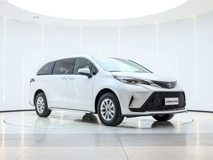 Фото 8 - Toyota Granvia