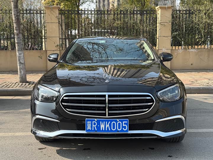 Photo 2 - Mercedes-Benz E-Class