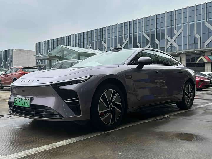 Фото 1 - Exeed Sterra ES