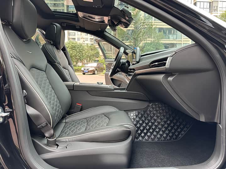 Фото 7 - Cadillac CT6