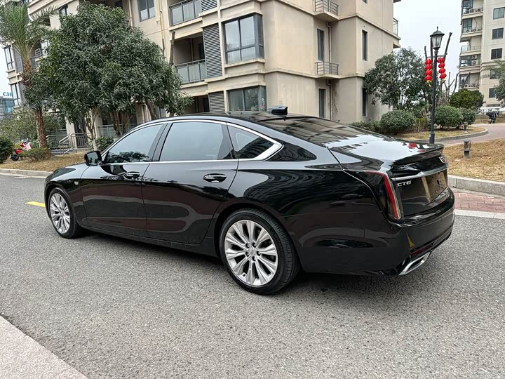 Фото 8 - Cadillac CT6