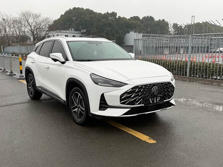 Фото 3 - MG Motor One