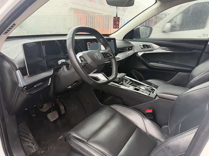 Фото 5 - MG Motor One