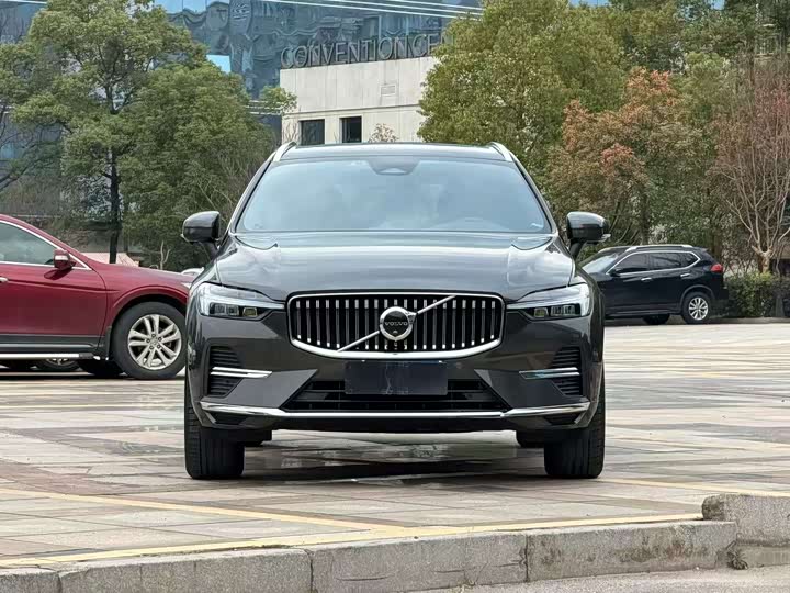 Фото 2 - Volvo XC60