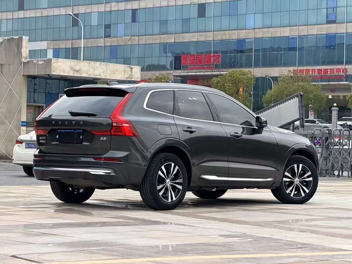 Фото 7 - Volvo XC60