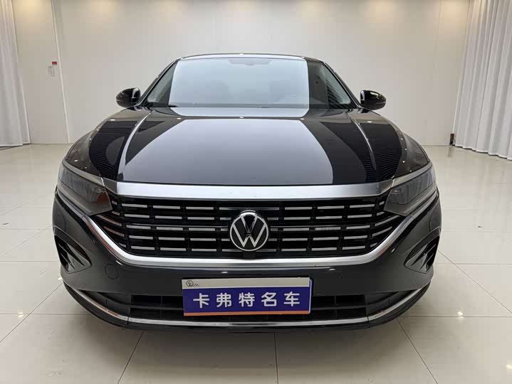 Фото 2 - Volkswagen Passat