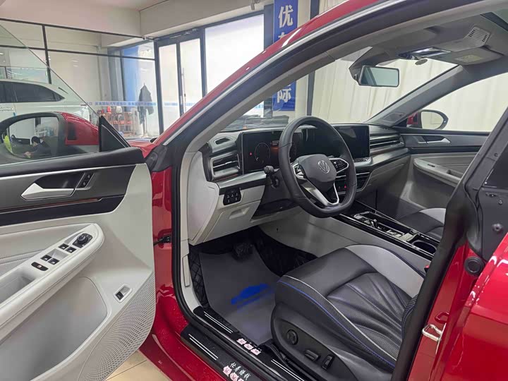 Фото 7 - Volkswagen Lamando L