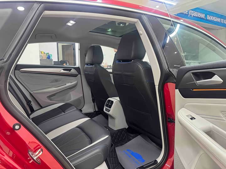 Фото 9 - Volkswagen Lamando L