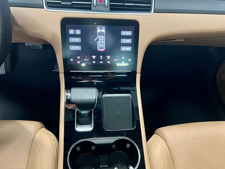 Фото 7 - LiXiang One