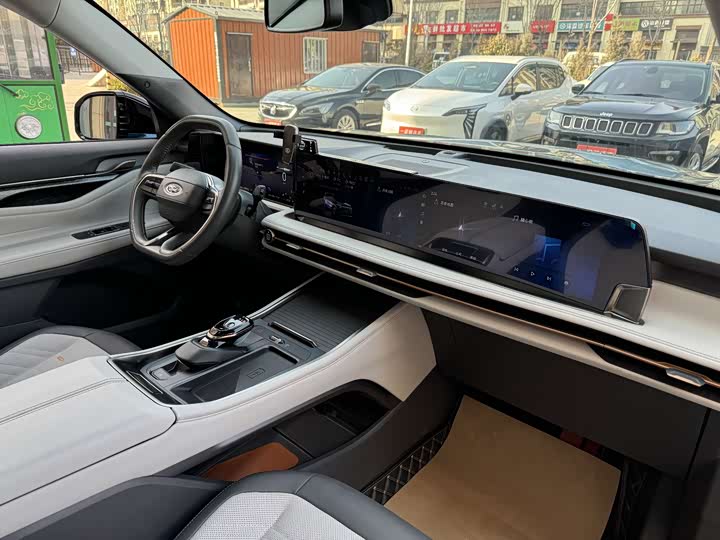 Фото 7 - Ford Edge