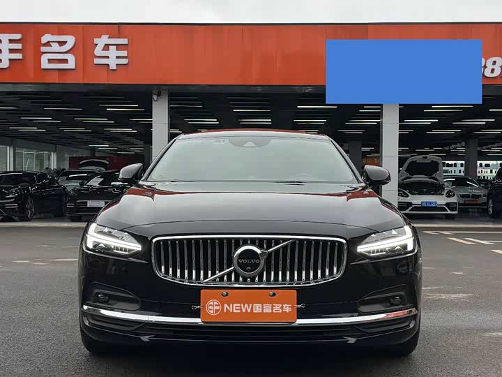 Фото 2 - Volvo S90