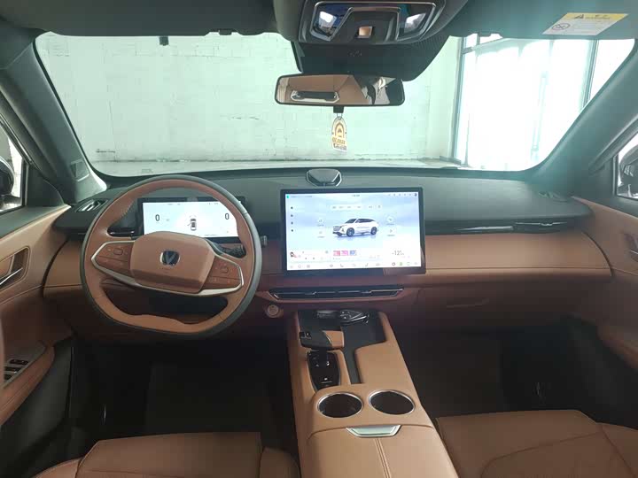 Фото 4 - Changan UNI-Z Hybrid