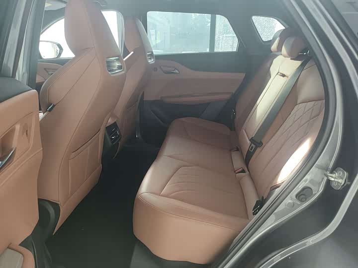 Фото 5 - Changan UNI-Z Hybrid