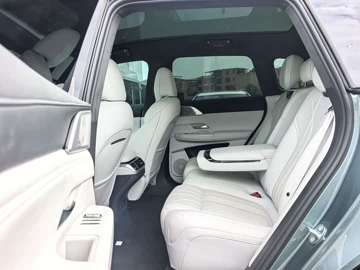 Фото 9 - XPeng G9