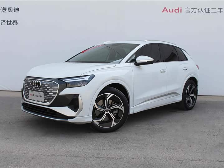 Фото 1 - Audi Q4 e-tron