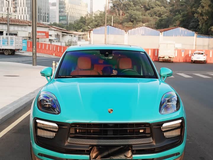 Фото 2 - Porsche Macan