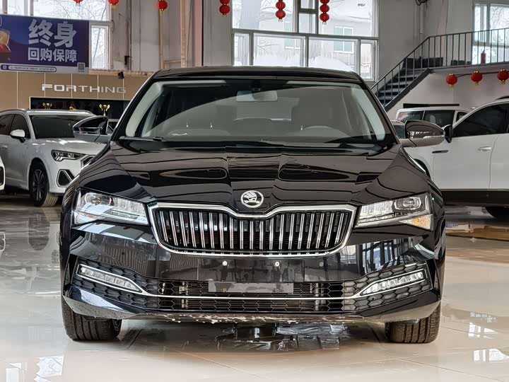 Фото 1 - Skoda Superb