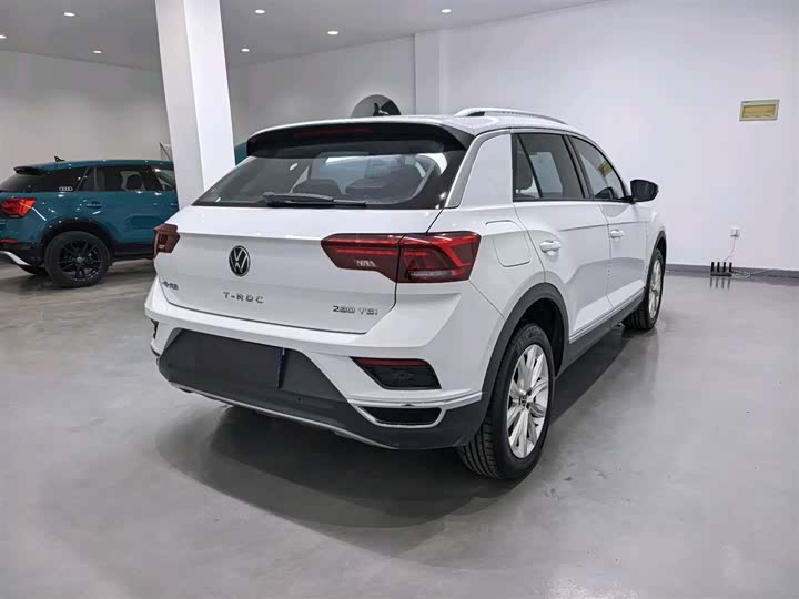 Фото 4 - Volkswagen T-Roc