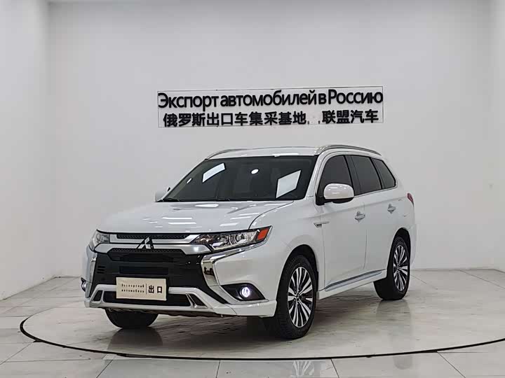 Фото 1 - Mitsubishi Outlander