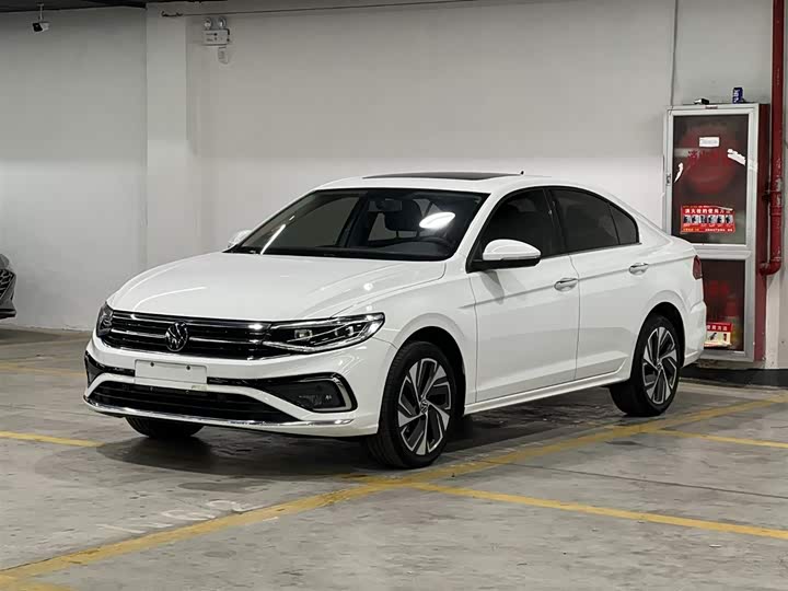 Фото 1 - Volkswagen Bora