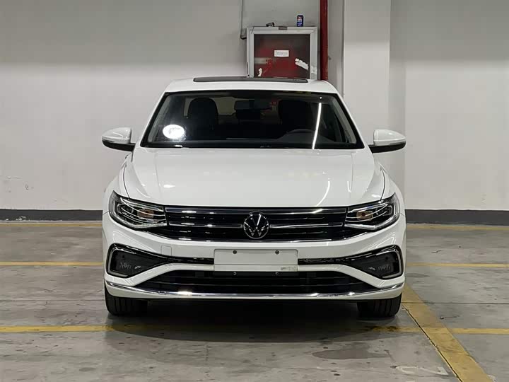 Фото 2 - Volkswagen Bora
