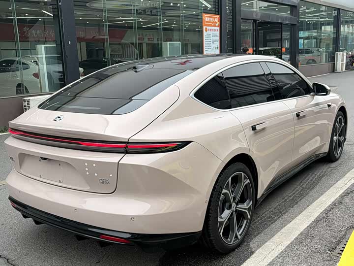 Фото 5 - Nio ET5