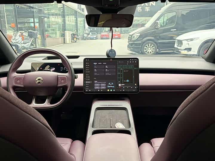 Фото 8 - Nio ET5