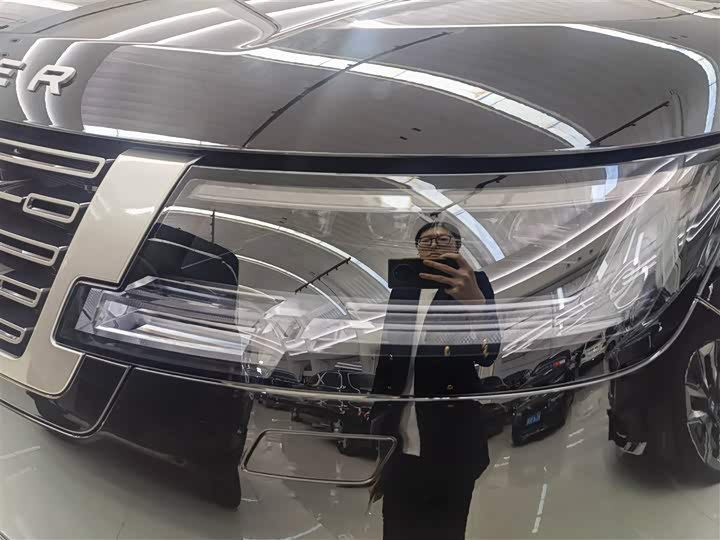 Photo 4 - Land Rover Range Rover