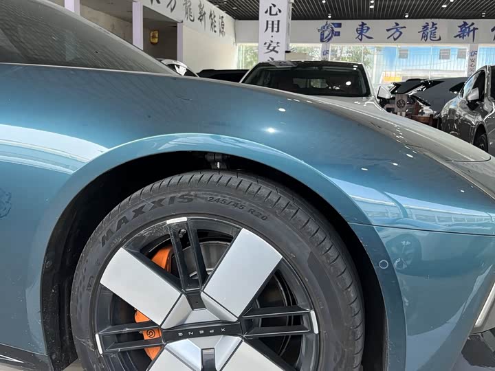 Фото 4 - XPeng P7