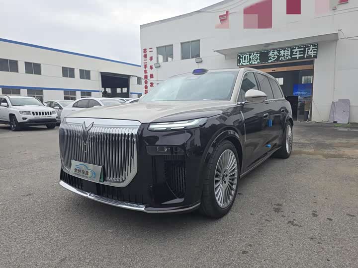 Фото 1 - Voyah Taishan