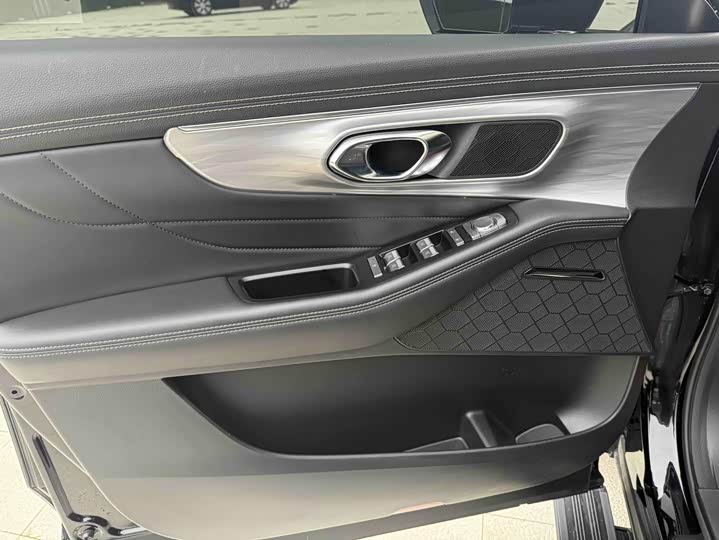 Фото 8 - GAC Trumpchi GS8