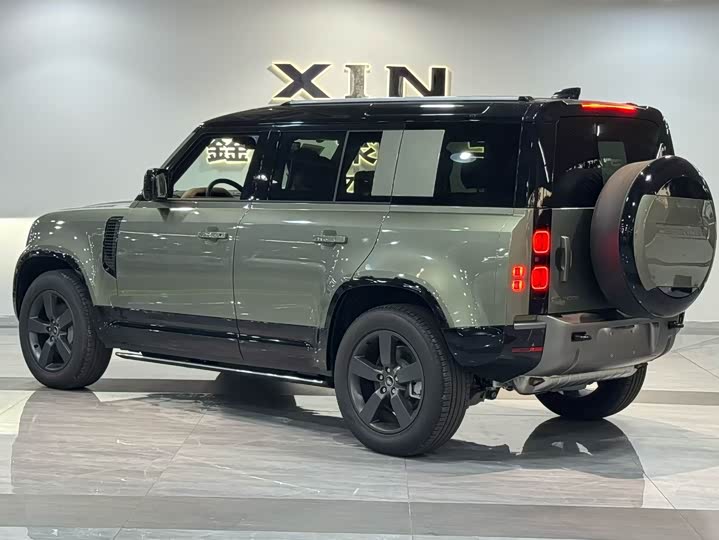 Фото 3 - Land Rover Defender