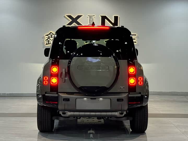 Фото 4 - Land Rover Defender