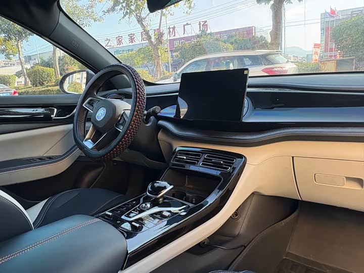 Фото 6 - BYD Qin Plus