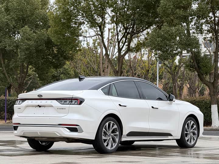 Фото 5 - Ford Mondeo