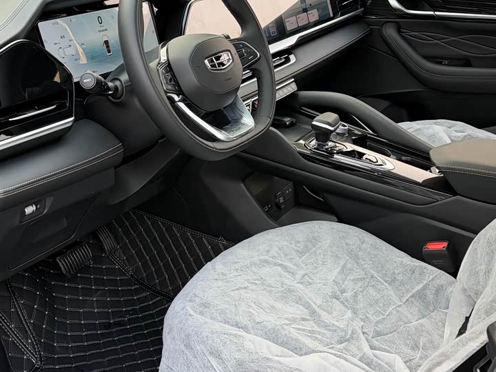 Фото 4 - Geely Monjaro