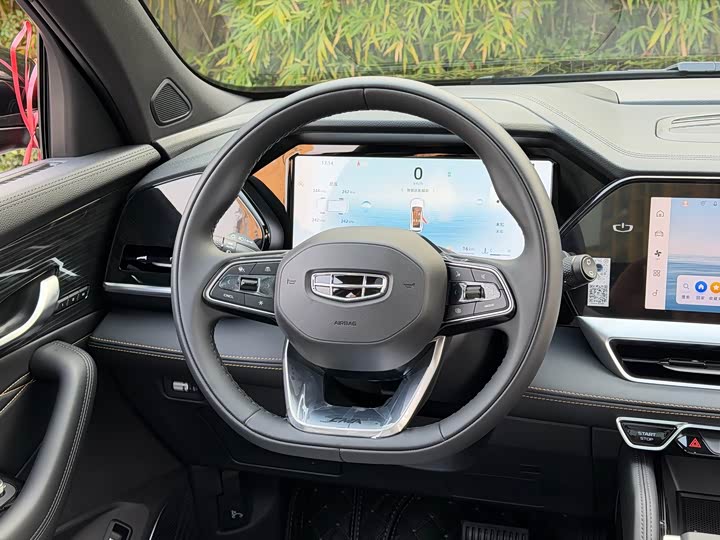 Фото 5 - Geely Monjaro