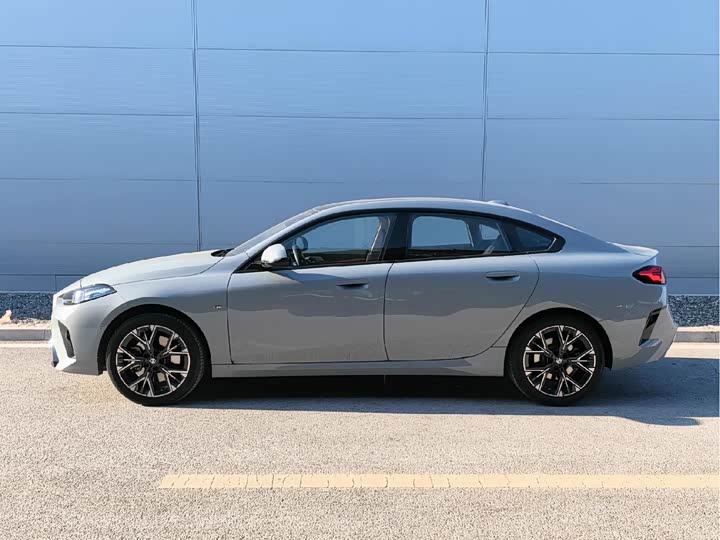 Фото 2 - BMW 2 Series