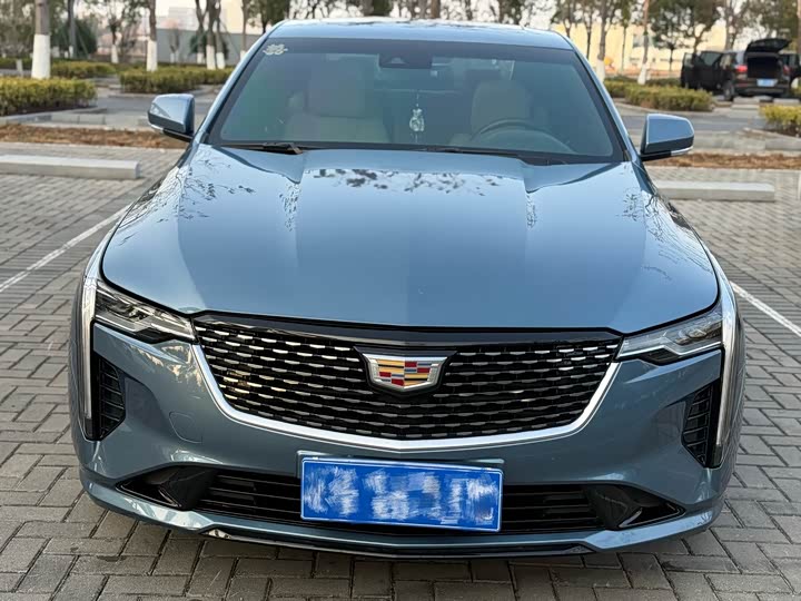 Фото 2 - Cadillac CT4