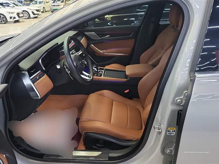 Photo 9 - Jaguar XF L