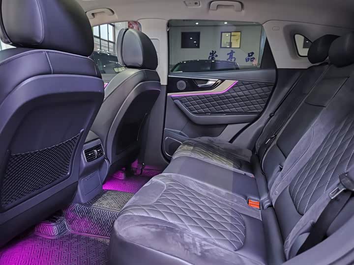 Фото 7 - Hongqi HS5